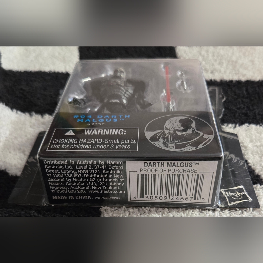 Star Wars # 04 Darth Malgus The Black Series figure in box - Picture 3 of 6